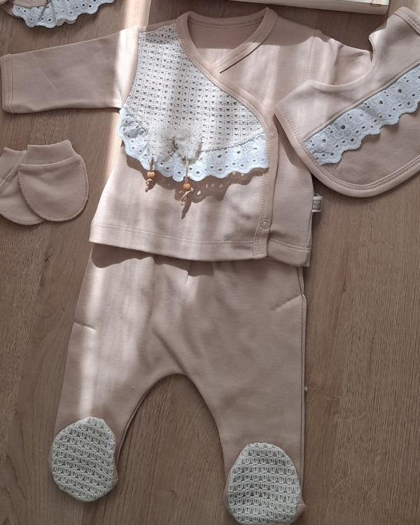 Güpür Detaylı 5'li Yenidoğan Kız Bebek Takımı – Cute Bundle - Görsel 2