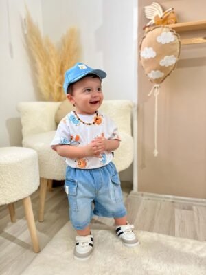 Erkek Bebek 3'lü Yazlık Takım Gözlük Hediyeli – Tişört +Kot Şort + Şapka