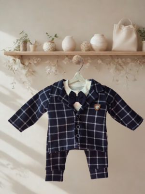 Erkek Bebek Takım %100 Pamuklu 3’lü Set – Ceket, Pantolon ve Papyonlu Badi